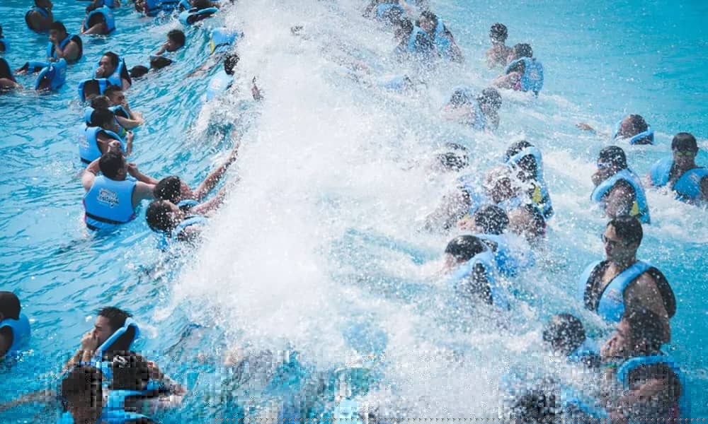 阿拉的海海啸池