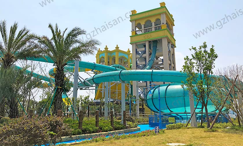 浙江大目湾阿拉的海水上乐园太空一号滑道