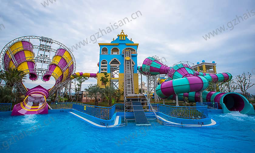 浙江宁波大目湾阿拉的海水上乐园超级龙卷风+暴风谷