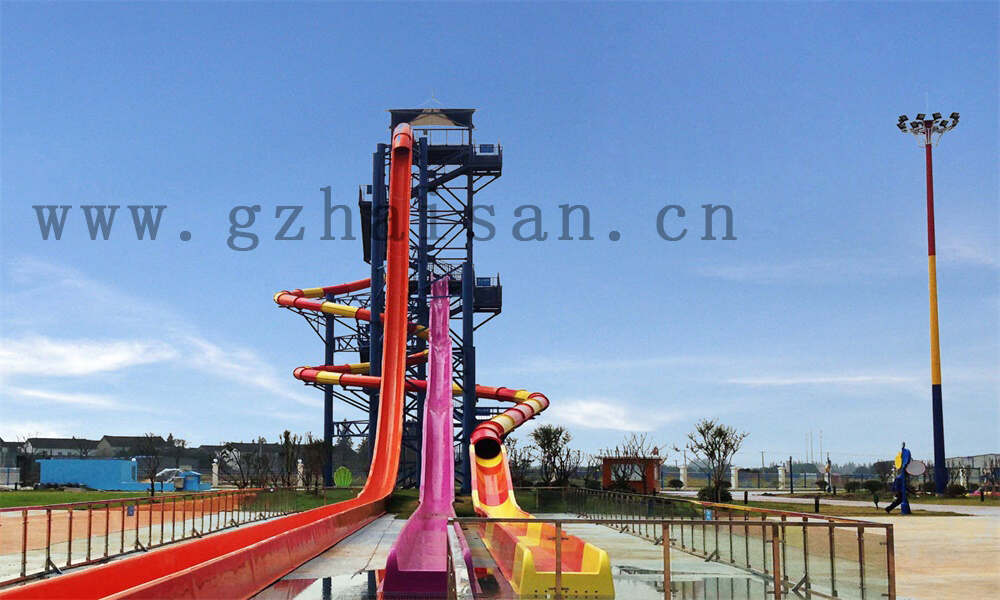 水上乐园设备大揭秘：畅享水上游乐的必备神器